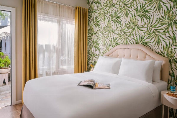 Beverly Terrace powered by Sonder image 1