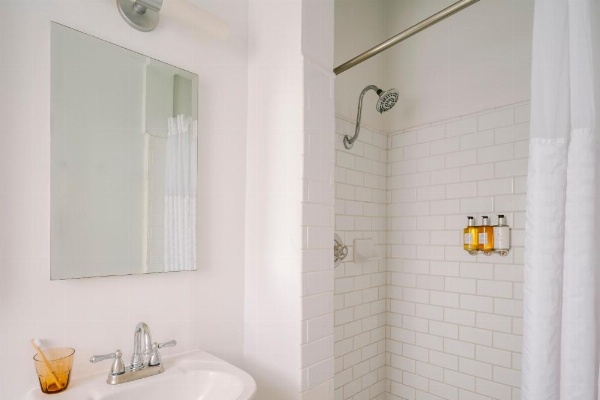 Beverly Terrace powered by Sonder image 19