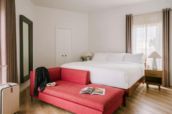 Beverly Terrace powered by Sonder image 24