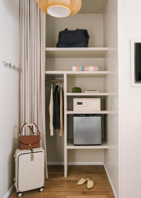 Beverly Terrace powered by Sonder image 45